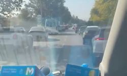 Bursa’da Sürücülerden Örnek Davranış: Ambulansa Fermuar Düzeninde Yol Verildi