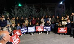 CHP'li Vekillerden Mülakat Protestosu