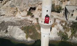 Cumhuriyet Coşkusu Göbeklitepe ve Fırat Derinliklerinde Yaşandı