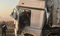 Şanlıurfa'da TIR ile kamyonet çarpıştı: 1 ölü