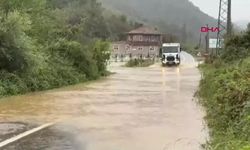 Dere taştı, İnkumu yolu su ile doldu