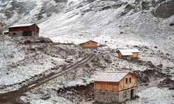 Rize'ye mevsimin ilk karı yağdı