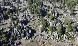 Antalya'nın coğrafi güzelliği "Adam Kayalar" turistlerin uğrak noktası oldu