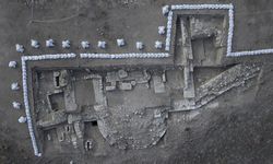 Antik höyükteki "Listra Kilisesi" gün yüzüne çıkarılıyor