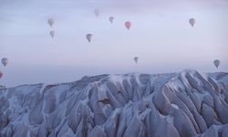 Kar Altında Kapadokya’da Balon Turları Yeniden Başladı