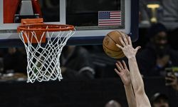 NBA'de Alperen Şengün'den galibiyete 14 sayılık katkı