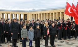 Bahçeşehir Koleji'nden '24 Kasım' öncesi Anıtkabir'e ziyaret