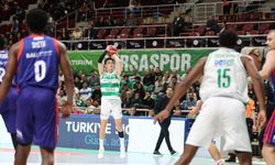 Bursaspor, Bahçeşehir Koleji’ni 92-80 Mağlup Etti