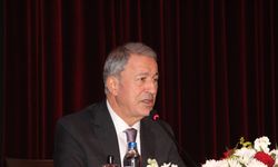 Hulusi Akar: "Terörist Neredeyse Hedefimiz Orası"