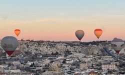 Kapadokya'da 2024 yılında 770 bin turist sıcak hava balonuyla uçtu