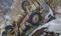 Kastamonu'da 2 ev, 4 ahır ve 1 traktör yandı