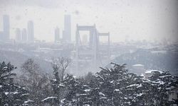 İstanbul'da beklenen kar başladı!