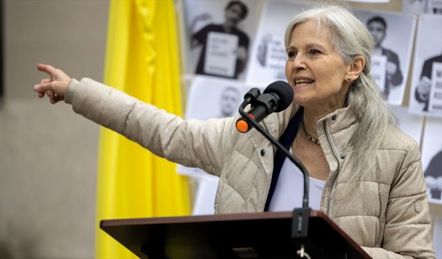 Müslüman Seçmenler ABD Seçimlerinde Yeşil Parti Adayı Jill Stein’e Yöneliyor