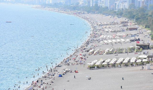 Antalya'da Ekim ayında deniz keyfi