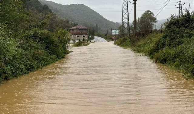 Bartın'da  eğitime 1 gün ara verildi