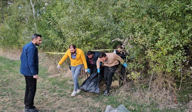 Tunca Nehri Kıyısında Kesi İzleri Olan Erkek Cesedi Bulundu