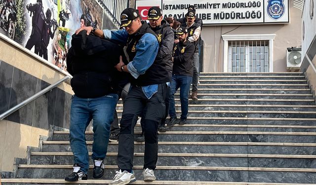 Masaj Salonlarına Fuhuş Baskını: 38 Gözaltı, 85 Kadın Kurtarıldı