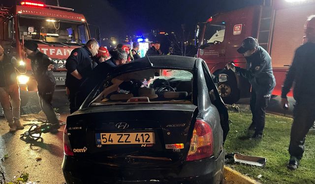 Sakarya'da zincirleme kaza: 1 ölü, 3 yaralı