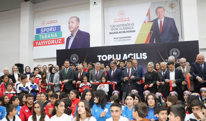 Gençlik ve Spor Bakanı Osman Aşkın Bak: "Gençlerimizi Spora Yönlendirelim, Terörden Uzak Tutalım"