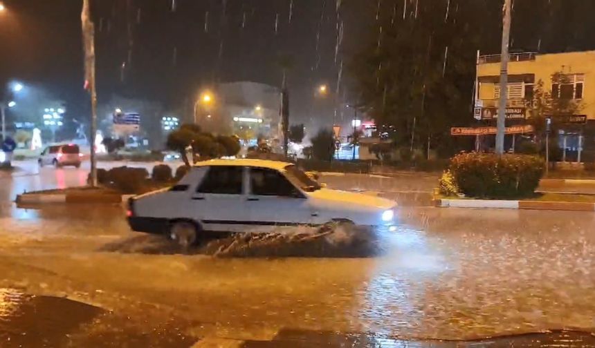 Osmaniye'de dolu ve sağanak yağış, günlük yaşamı olumsuz etkiledi