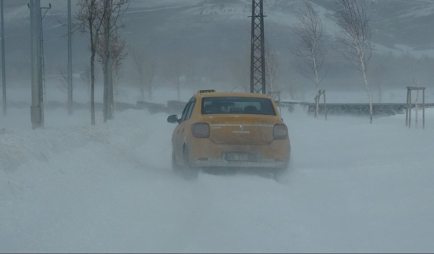 Doğu'da 2 bin 666 kapalı köy yolunun 524'ü açıldı