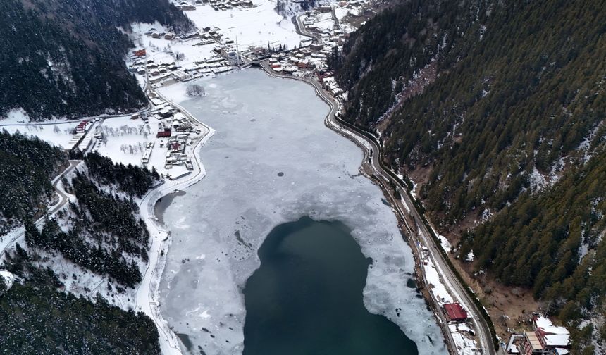 Uzungöl buz tuttu