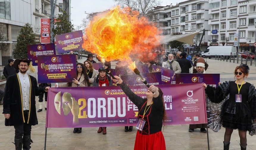 Ordu’da tiyatro rüzgârı esti!